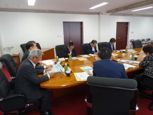 宮崎県議会を調査する農林水産委員会