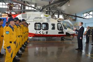 県消防防災ヘリコプター新機体視察