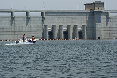 貯水池クルーズ