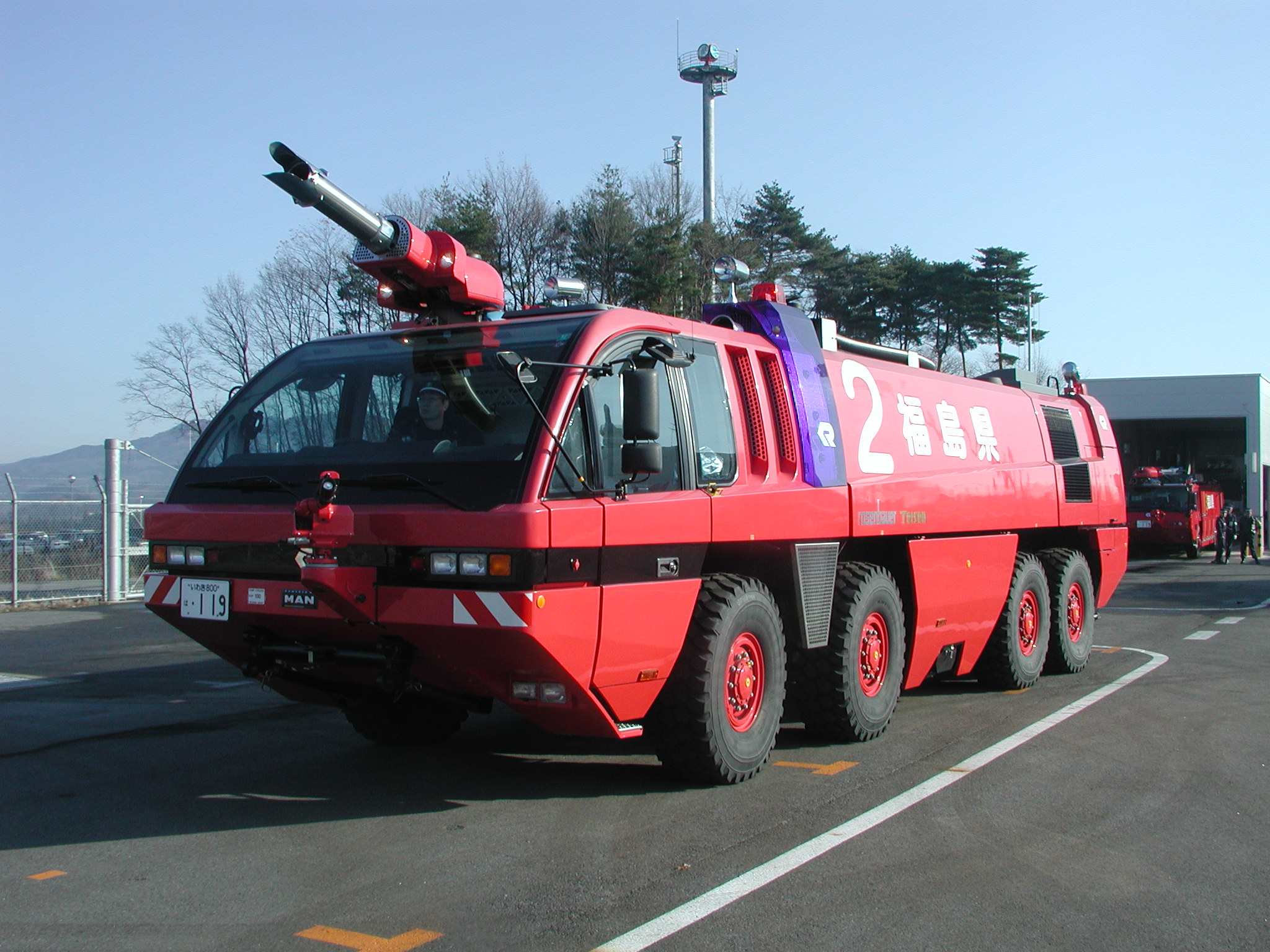 大型化学消防車の写真です