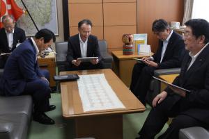 代表者会議の様子