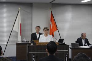 一般質問（神山悦子議員）の様子