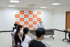 慶應義塾大学 橋口勝利ゼミ表敬訪問写真2