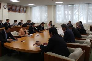 議会運営委員会の写真