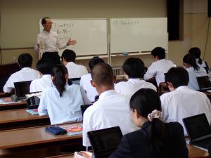 県総合計画に関する特別授業写真