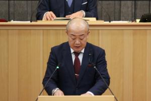 人口減少・地域活力創造副委員長の中間報告の写真