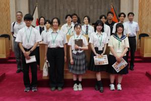 議場見学の様子