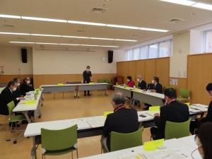 兵庫県立ひょうごこころの医療センターを調査する福祉公安委員会の写真
