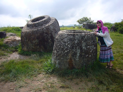 謎の壺がたくさんある場所