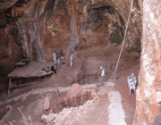 巨大な洞窟