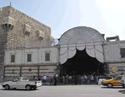 ダマスカス旧市街にあるスーク・ハミディーエの入り口