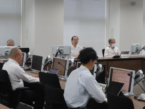 本部会議の様子