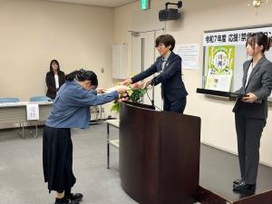 ジュニア部門　賞状授与