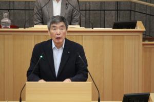 一般質問（古市三久議員）の様子