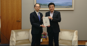 内閣官房長官