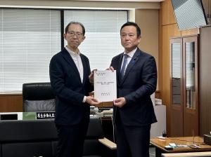 全国知事会社会保障常任委員会による厚生労働省への要請活動写真