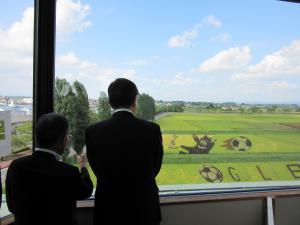 田んぼアート展望台