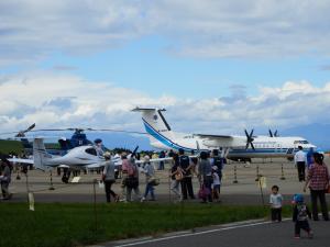 航空機材の展示