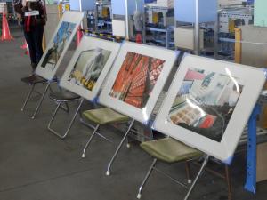 パネルを使ってあんぽ柿の説明を行った様子