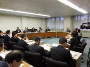 第1回福島県地域創生・人口減少対策有識者会議の様子