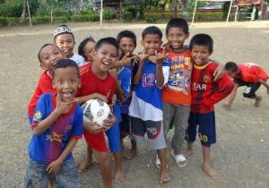 ③スパイクいらず、裸足がいちばん!