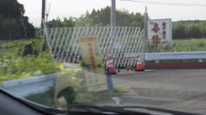 現実の無常と自分の無力が重なると、私は通り過ぎるしかできなくなる