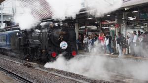 一方、福島駅では...