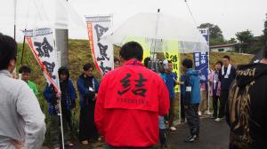 準備中の地元の商工会の有志たち