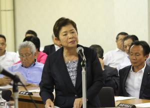 全員協議会質問(宮本しづえ議員)