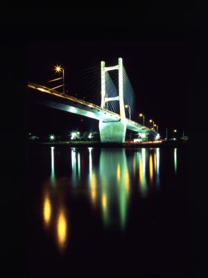 大橋と灯火(震災前)