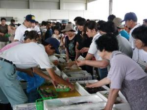 震災以前 請戸漁港の朝市
