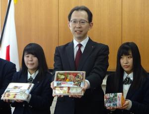 (株)ローソンと県立小高商業高等学校による復興支援コラボ商品発売報告会