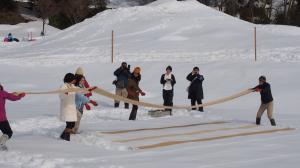 からむし織雪ざらし実演・02