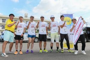 同区間を走る5人のランナーたち