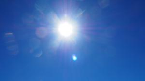 無常に照らし付ける太陽！