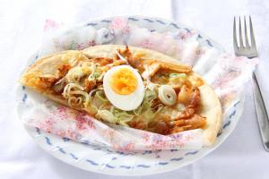 豚キムチの韓国風ピザ