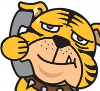 トラブルくんが相談電話中