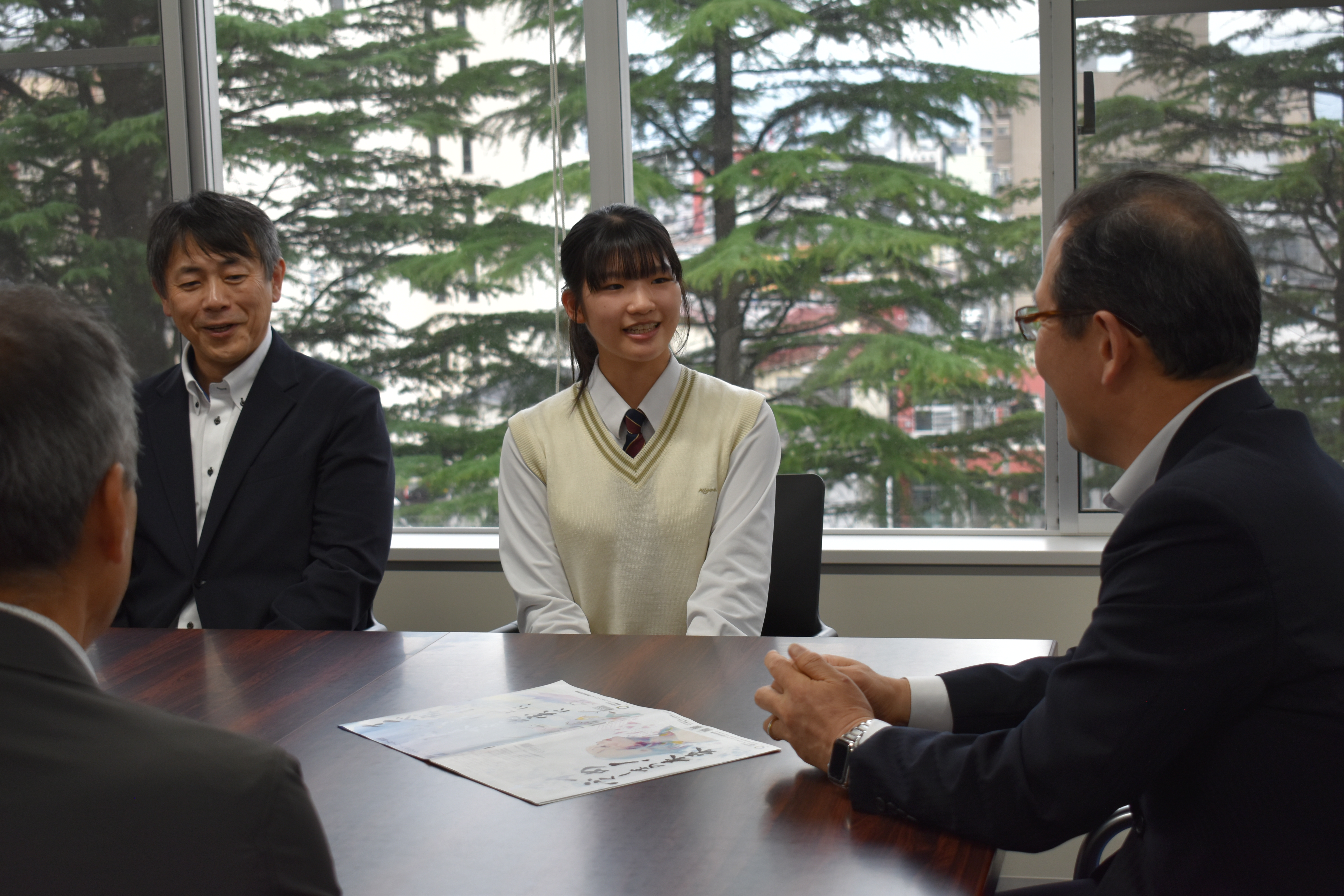 作品への思いを届けてくれました（写真(3)）